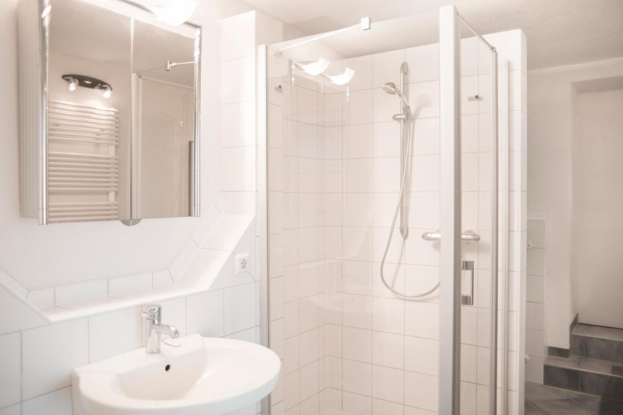 Bed & Breakfast Unter Den Linden Hungen Exterior foto